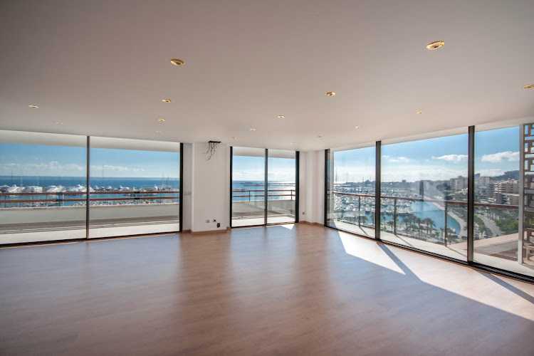 Fotografia tomada fuera de Proventana Balear - Metalwork en Palma, Baleares