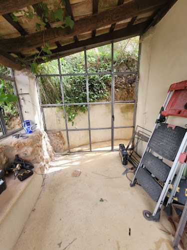 Fotografia tomada fuera de Metálicas Mallorca - Carpintería metálica y de aluminio en Son Castelló, Baleares