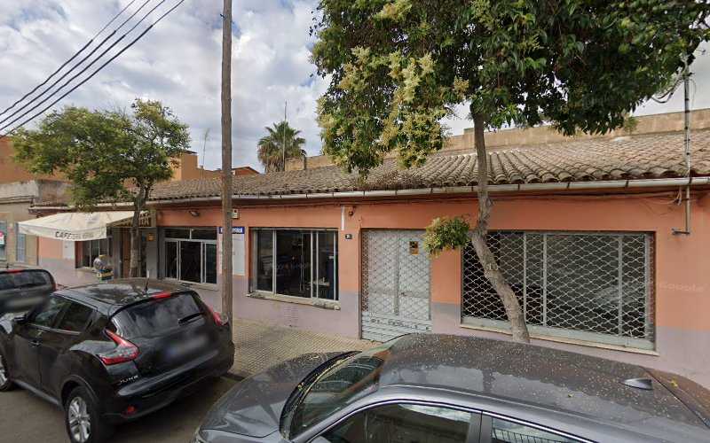 Fotografia tomada fuera de CARPINTERIA DE ALUMINIO BC - Carpintería metálica y de aluminio en Palma, Baleares