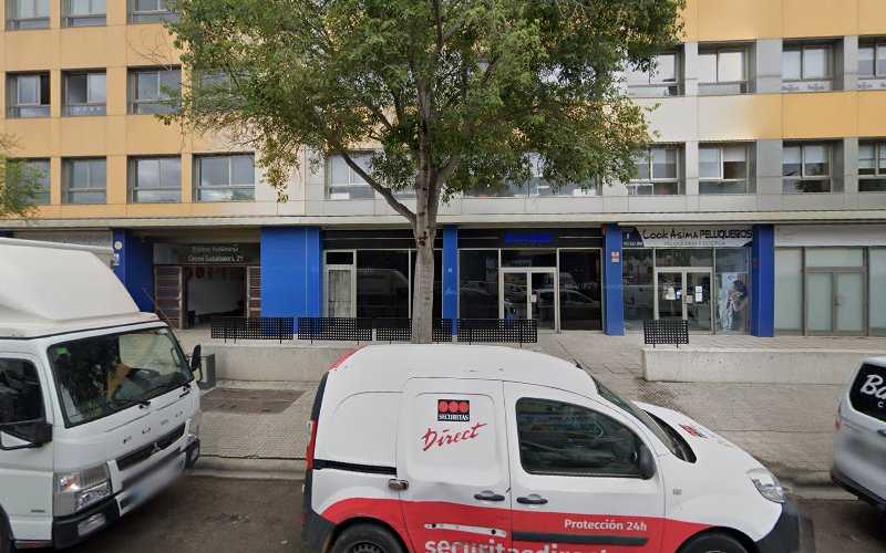 Fotografia tomada fuera de Mallorca Puertas - Servicios de empresa a empresa en Palma, Baleares