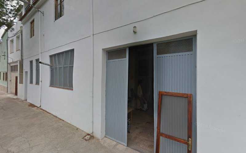 Fotografia tomada fuera de Fusteria Roifer S.L. - Carpintero en Lucena del Cid, Castellón