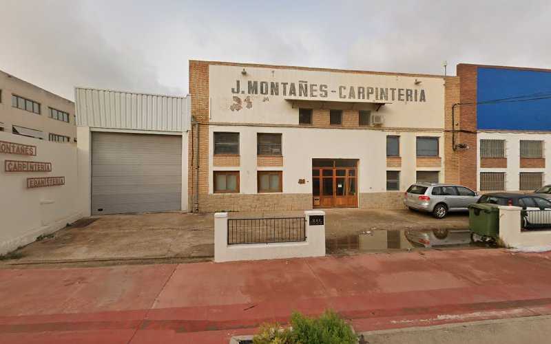 Fotografia tomada fuera de J MONTAÑÉS E HIJOS CARPINTERIA EBANISTERIA SL - Carpintero en ZH209, Castellón