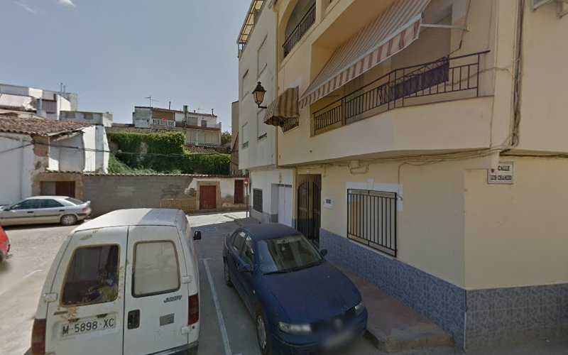 Fotografia tomada fuera de Maderas Chinesco - Carpintería en Logrosán, Cáceres