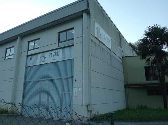 Fotografia tomada fuera de Zuhaizki - Carpintería en Txarama, Guipúzcoa