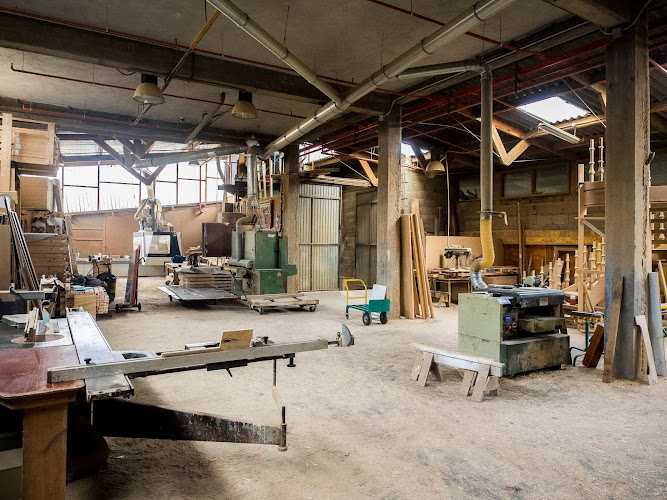 Fotografia tomada fuera de Carpinteria Laiño SL - Carpintero en Dodro, A Coruña