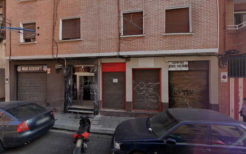Fotografia tomada fuera de carpinteria ebanisteria miguel angel castaño - Carpintero en Bilbao, Vizcaya