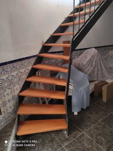 Fotografia tomada fuera de MELLINAS CARPINTERIA EBANISTERIA - Carpintería en Madrigueras, Albacete