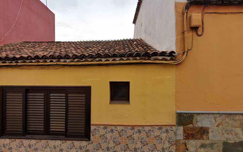 Fotografia tomada fuera de Carpintería La Carrera - Carpintería en Los Realejos, Santa Cruz de Tenerife