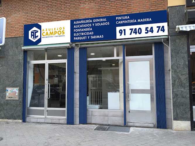 Fotografia tomada fuera de Azulejos Campos - Tienda de materiales para la construcción en Madrid, Madrid