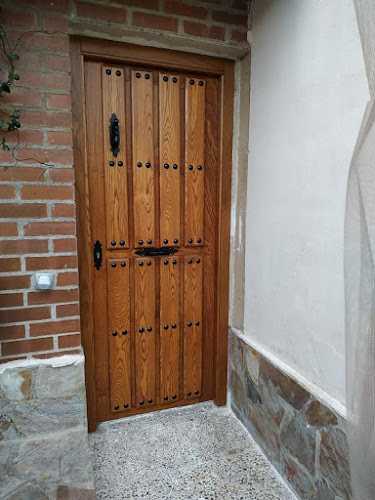 Fotografia tomada fuera de Carpintería y Montaje EL RUBIO - Carpintería en Valera de Abajo, Cuenca