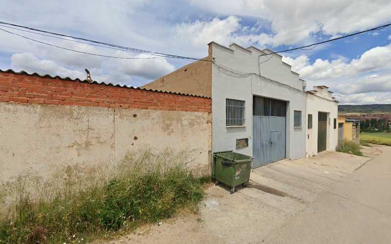 Fotografia tomada fuera de Alucris - Carpintería metálica y de aluminio en Cuenca, Cuenca