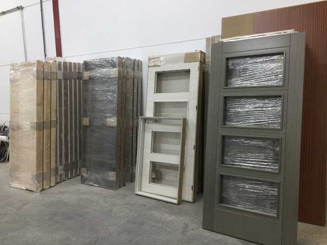 Fotografia tomada fuera de Puertas Alberto Cano - Fábrica de puertas en Valera de Abajo, Cuenca