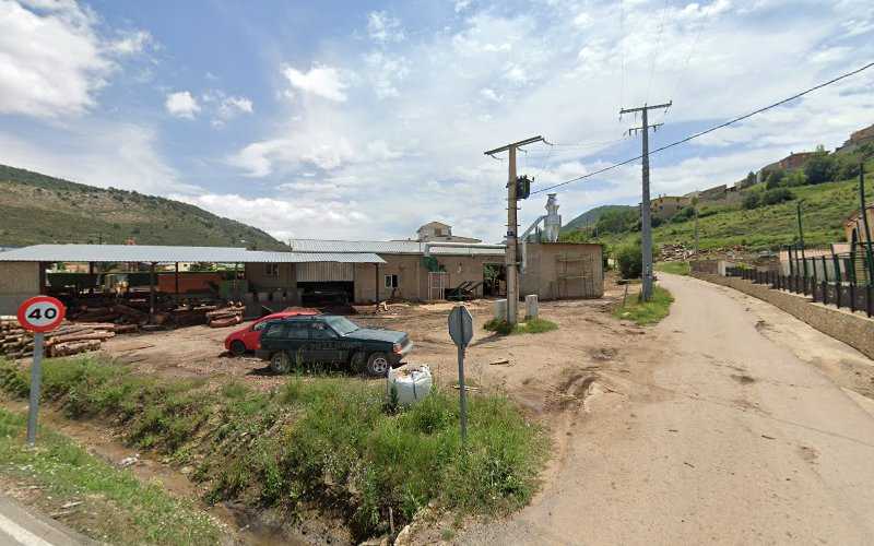 Fotografia tomada fuera de Zorio Pellicer, S.L. - Aserradero en Salvacañete, Cuenca