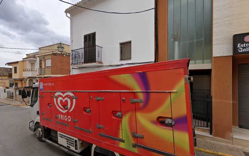 Fotografia tomada fuera de CARPINTERÍA METÁLICA HNOS. ROZALÉN ZANÓN - Carpintería metálica y de aluminio en Bugarra, Valencia