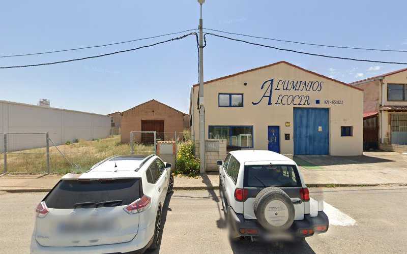 Fotografia tomada fuera de Aluminios Alcocer - Carpintería metálica y de aluminio en Cella, Teruel