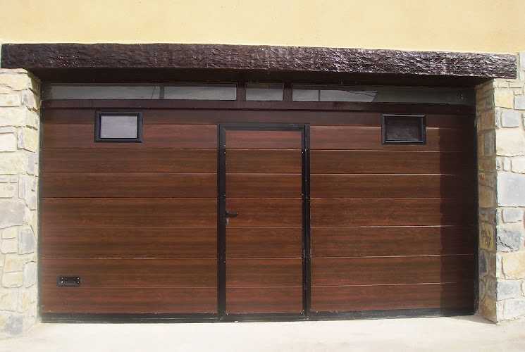 Fotografia tomada fuera de Carpintería de aluminio J. Herrero - Carpintería metálica y de aluminio en Teruel, Teruel