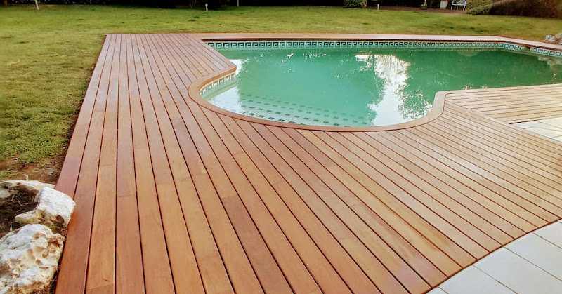 Fotografia tomada fuera de Fustdec - Carpintería en Vic, Barcelona