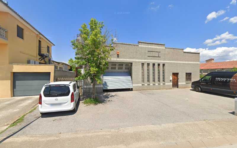 Fotografia tomada fuera de EBENISTERIA VILAREGUT - Carpintería en Folgueroles, Barcelona