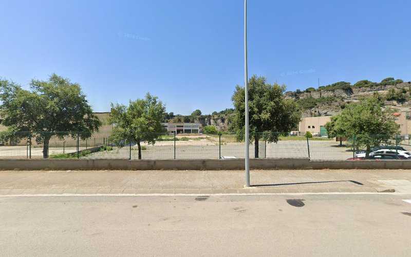 Fotografia tomada fuera de Indawood - Furniture maker en Torelló, Barcelona