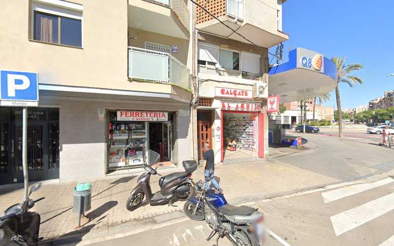 Fotografia tomada fuera de Carpinteria - Carpintero en L'Hospitalet de Llobregat, Barcelona