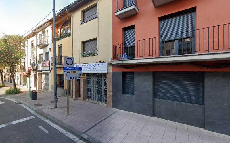 Fotografia tomada fuera de Art Aluminio - Carpintería metálica y de aluminio en Manlleu, Barcelona