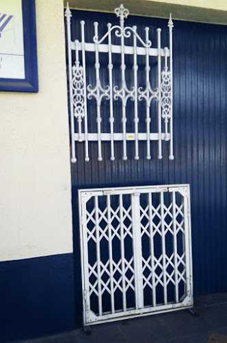 Fotografia tomada fuera de Hermanos Cervilla C.B. - Carpintería metálica y de aluminio en Almuñécar, Granada