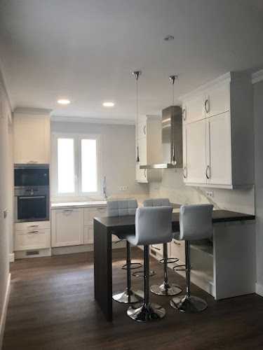 Fotografia tomada fuera de Lopez Y Matute S.L. - Tienda de muebles de cocina en Cuéllar, Segovia