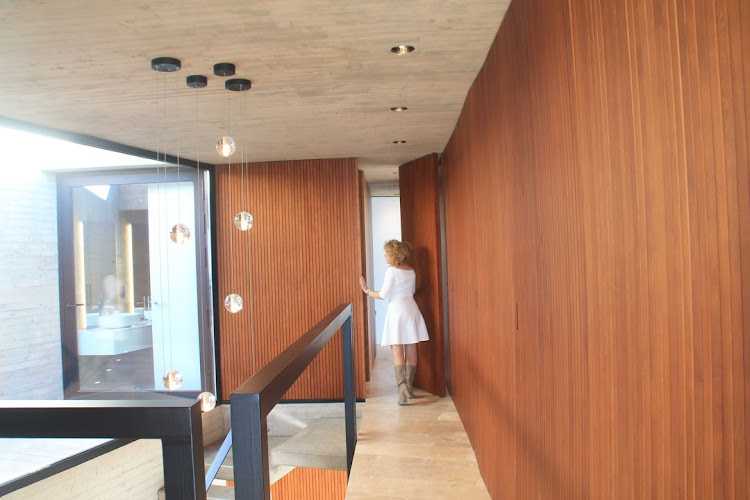 Fotografia tomada fuera de Carpinteria Ureña - Carpintería en Oliva, Valencia