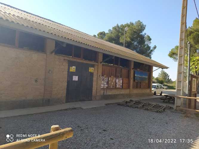 Fotografia tomada fuera de Punto de Información de Utxesa La Carpintería - Oficina de turisme en Torres de Segre, Lérida