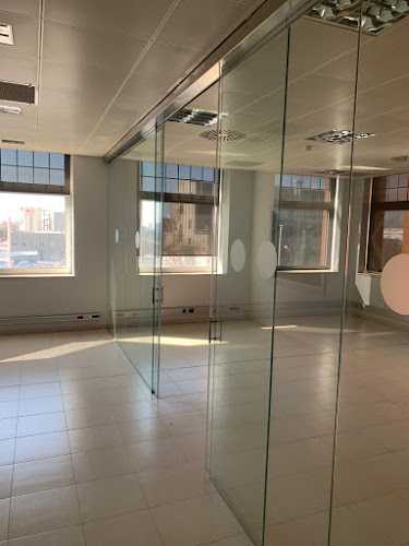 Fotografia tomada fuera de Montajes HC - Carpintería en Sant Joan Despí, Barcelona