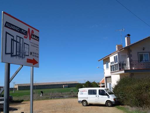 Javier Núñez Zamora - Carpintería metálica y de aluminio en Villalpando, Zamora