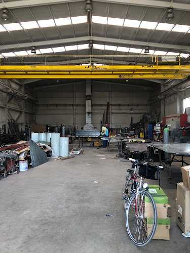 Fotografia tomada fuera de Carpintería Metálica Nájera - Fábrica en Nájera, La Rioja