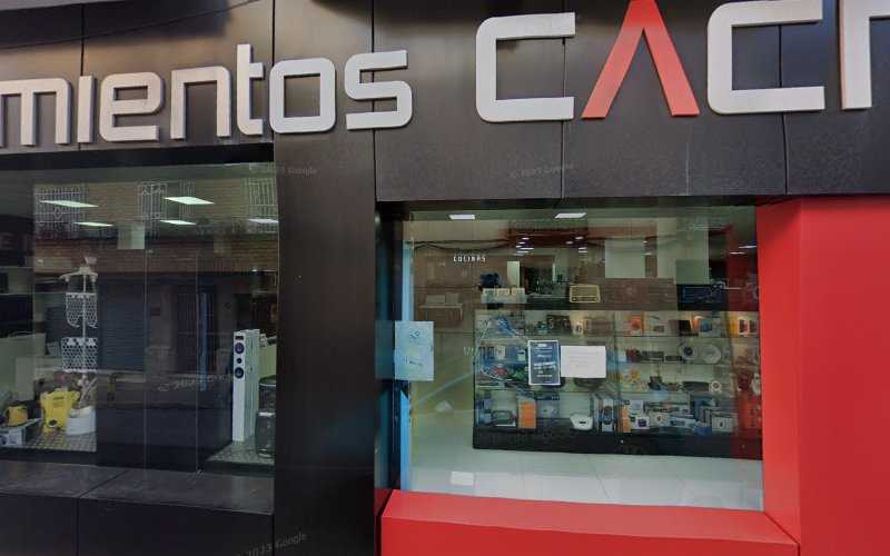 Fotografia tomada fuera de Carpinteros Palacios - Carpintero en La Solana, Ciudad Real