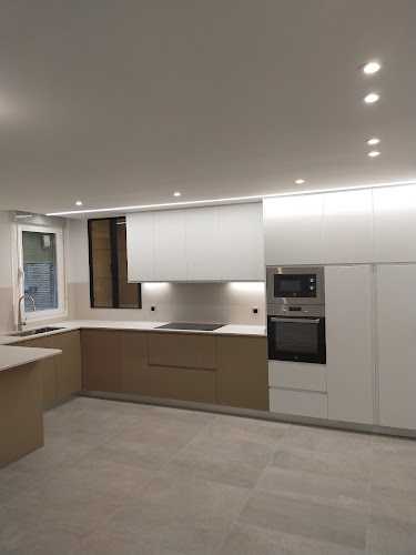 Fotografia tomada fuera de La Solana Muebles - Fábrica de muebles en La Solana, Ciudad Real