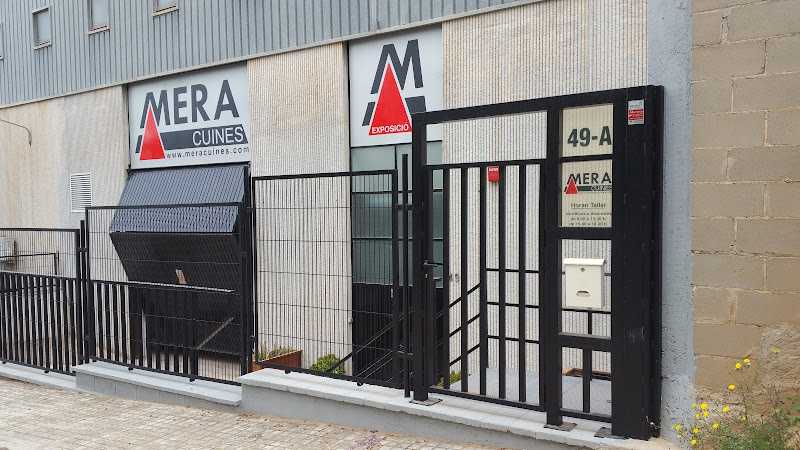 Fotografia tomada fuera de CUINES MERA - Furniture maker en Sant Joan Despí, Barcelona