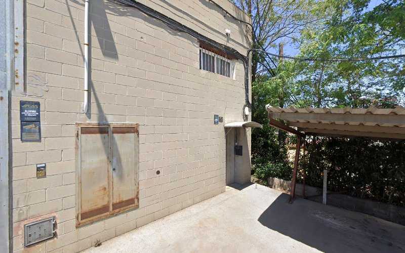 Fotografia tomada fuera de Fustería I Ebenisteria Feyca - Carpintería en Cabrera de Mar, Barcelona