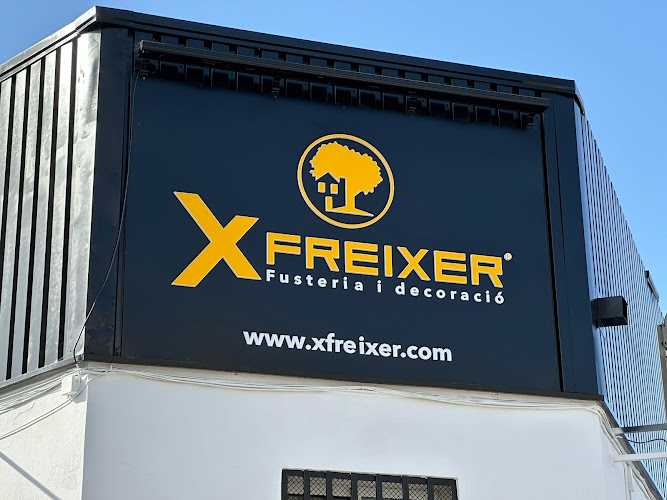 Fotografia tomada fuera de XFreixer Fusteria i Decoració - Carpintería en Pineda de Mar, Barcelona