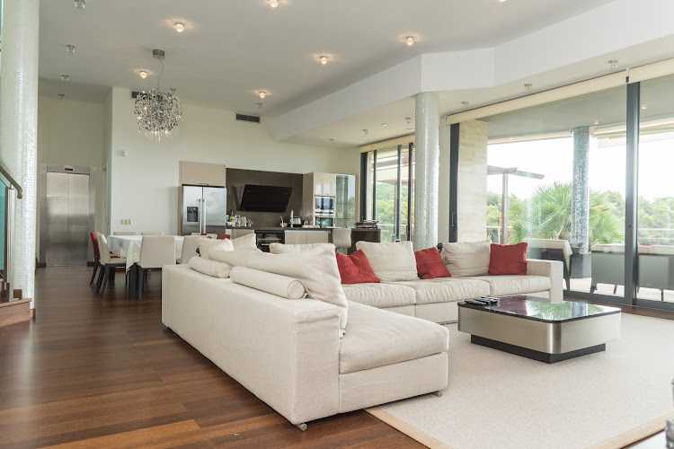 Fotografia tomada fuera de Grupo Hecho a Mano Pineda de Mar - Carpintería metálica y de aluminio en Pineda de Mar, Barcelona