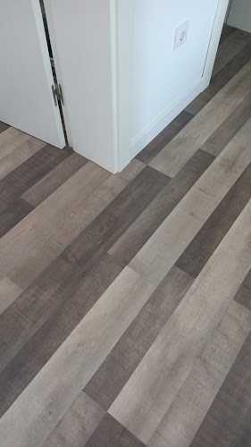 Fotografia tomada fuera de Carpintería y ebanistería Andrés - Carpintero en Roquetas de Mar, Almería