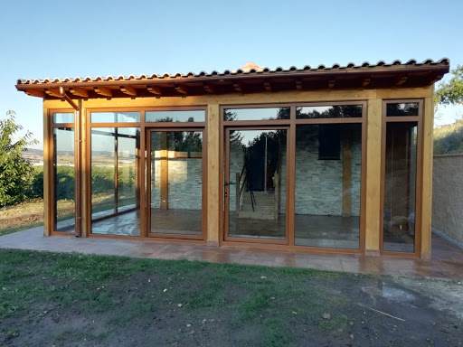 TECAR. S.L./ Carpintería SANDOYA - Carpintería metálica y de aluminio en Miranda de Ebro, Burgos