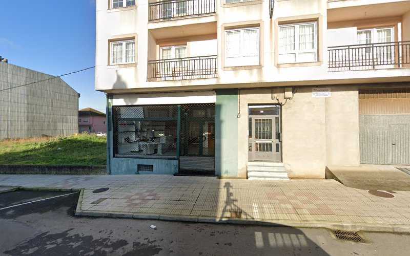 Fotografia tomada fuera de Carpintería José María Bello - Carpintero en A Laracha, A Coruña