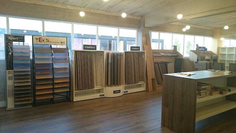 Fotografia tomada fuera de INTERIORES ROZAS - Carpintero en Burgos, Burgos