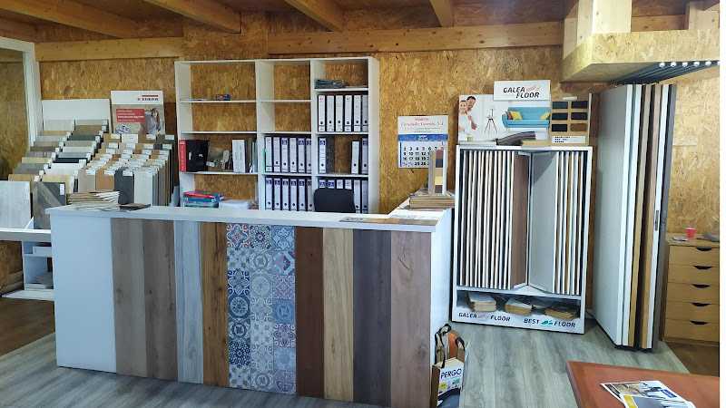 Fotografia tomada fuera de msb - Establecimiento de venta de madera en Burgos, Burgos