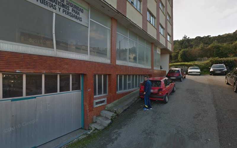 Fotografia tomada fuera de Carpintería Metálica Ferreiros SLU - Carpintería metálica y de aluminio en Burela, Lugo