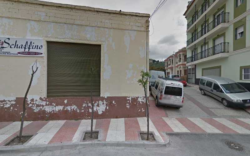 Fotografia tomada fuera de Carpintería Schaffino - Carpintería en Albuñol, Granada