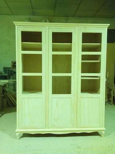 Fotografia tomada fuera de CARPINTERIA JUN - Furniture maker en Jun, Granada