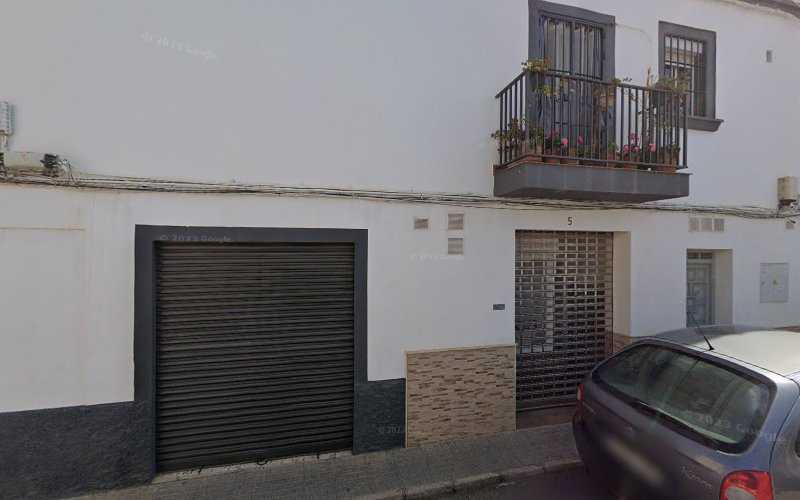 Fotografia tomada fuera de Carpintería Antonio y Emilio, CB - Fábrica de muebles en Motril, Granada