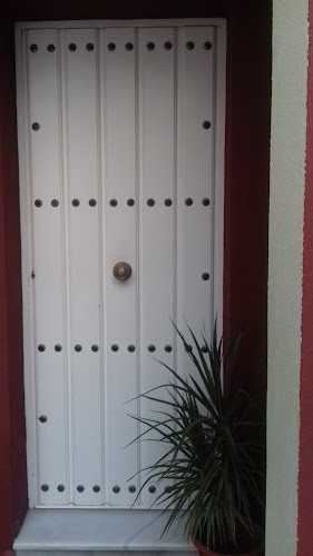 Fotografia tomada fuera de Carpinteria Metalica Jose Manuel Mellado - Carpintería metálica y de aluminio en Brenes, Sevilla