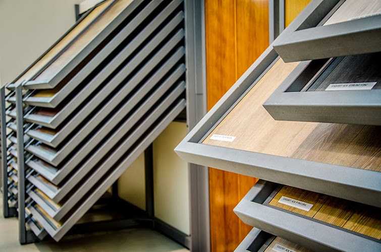 Fotografia tomada fuera de Esteba Fustes i Ferreteria - Fusteria en Lleida, Lérida