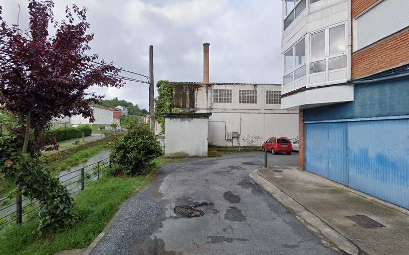Fotografia tomada fuera de Carpintería Metálica Suso - Carpintería metálica y de aluminio en Sarria, Lugo